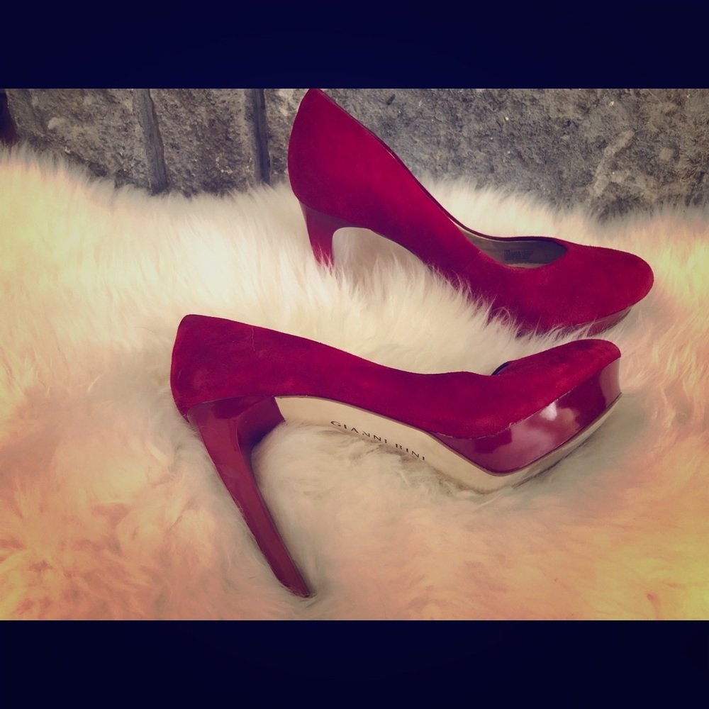 Gianni Bini Size 7 Red Platform Pumps